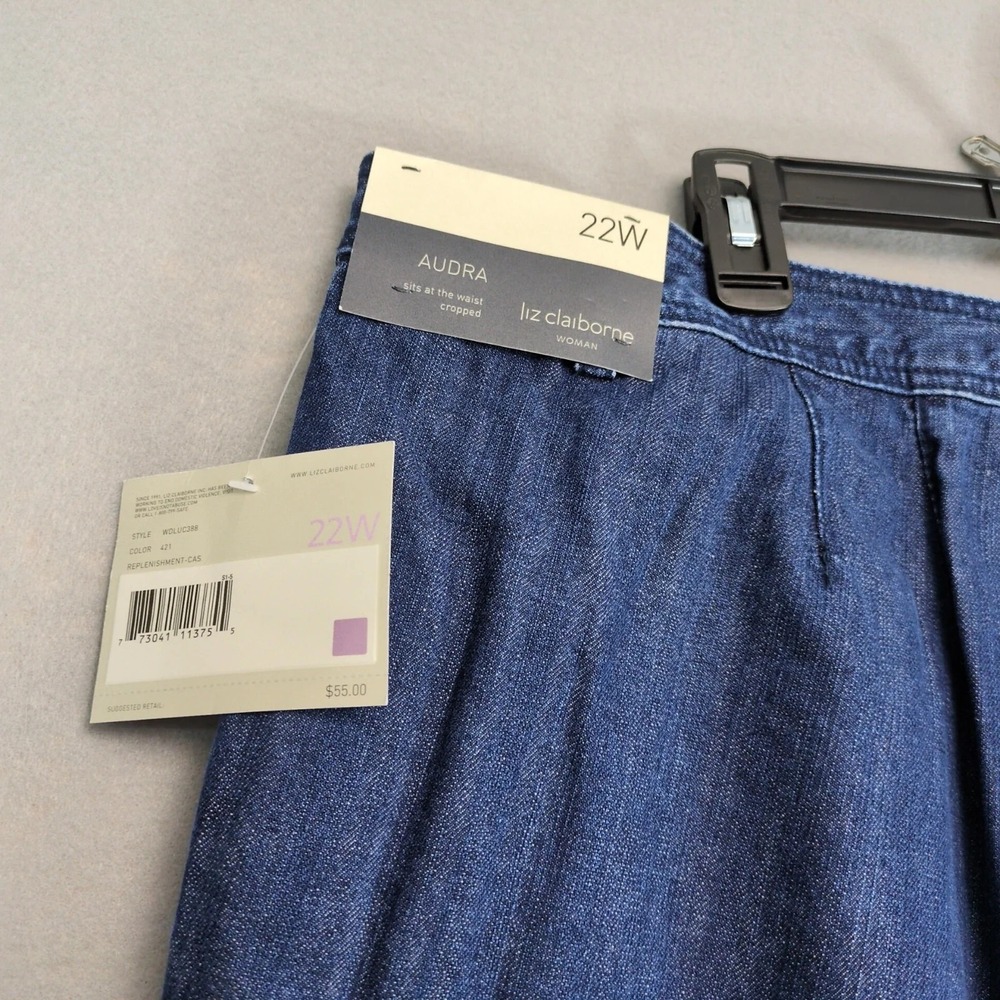 NWT Liz Claiborne Audra Capri Jeans Womens Plus 22W 44x20" 100% Cotton Dark Wash - Picture 4 of 8